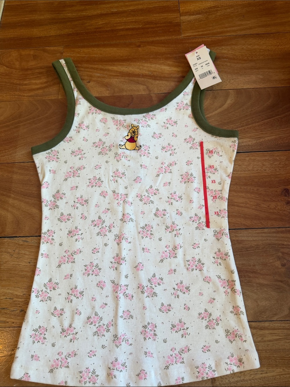 Women’s Floral Tank Top with Winnie the Pooh - White & Pink